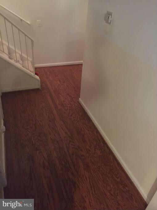 8210 Catbird Cir unit 202, Lorton, VA 22079 - photo 2