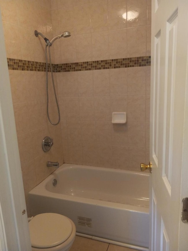 2864 NW 55th Ave unit 2D, Lauderhill, FL 33313 - photo 2