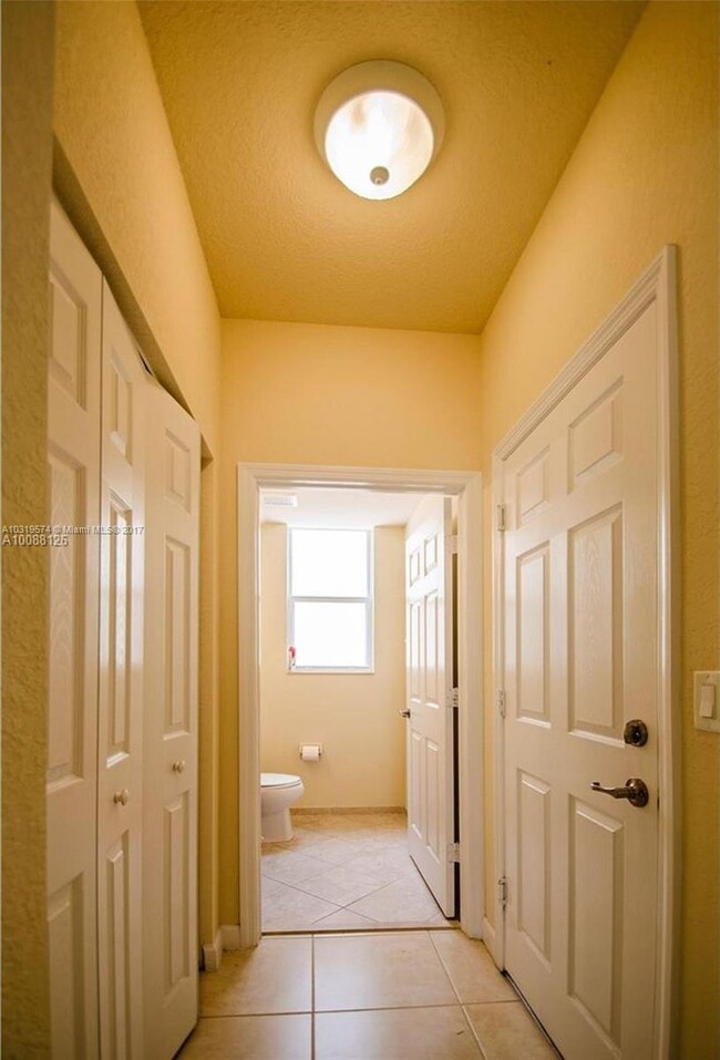 4321 NW 112th Ct, Doral, FL 33178 - photo 5