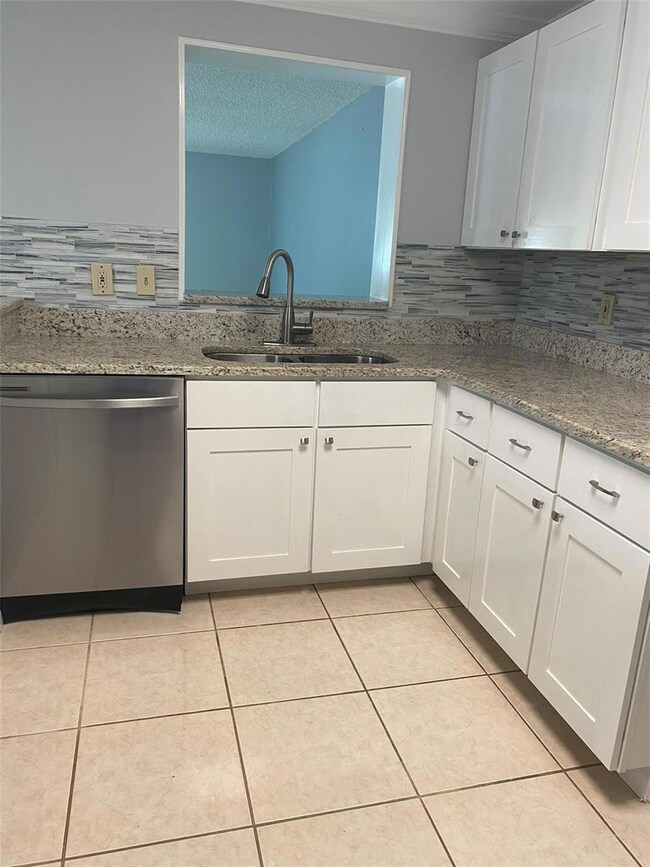 3505 Breezewood Dr, Tampa, FL 33619 - photo 7