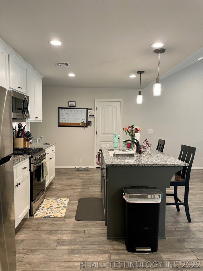 6608 S 22nd Ct, Broken Arrow, OK 74011 - photo 6