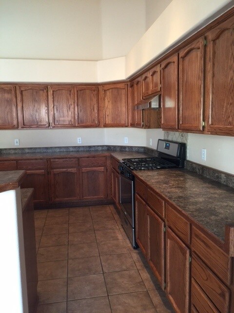 1884 S 37th Dr, Yuma, AZ 85364 - photo 6