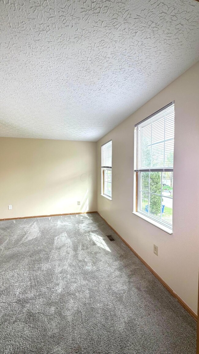 2746 Northwold Rd, Columbus, OH 43231 - photo 5