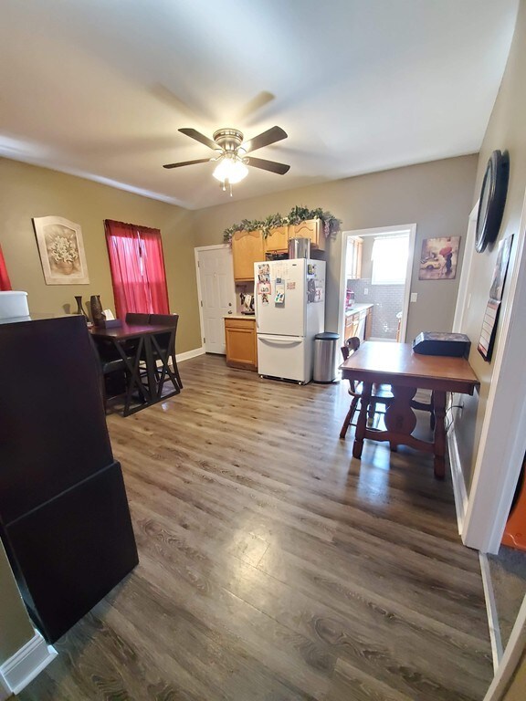 81 Hamlet St, Fall River, MA 02724 - photo 2