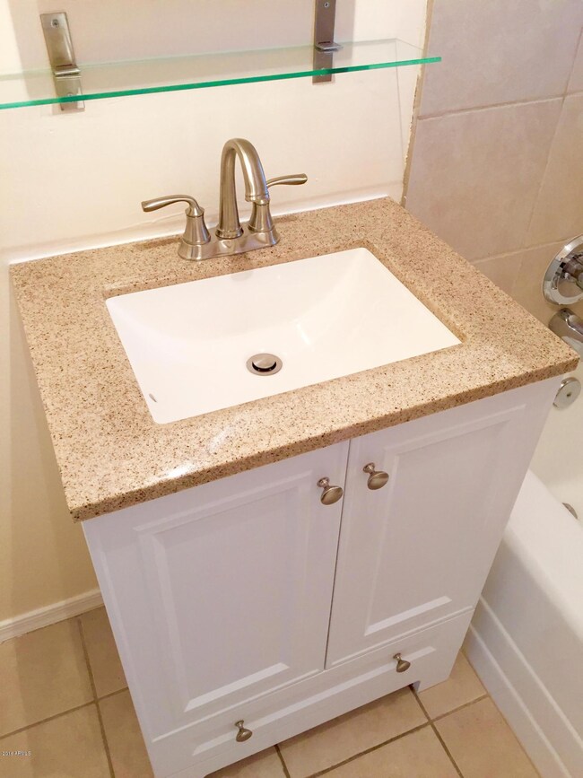 2018 N 29th St, Phoenix, AZ 85008 - photo 6