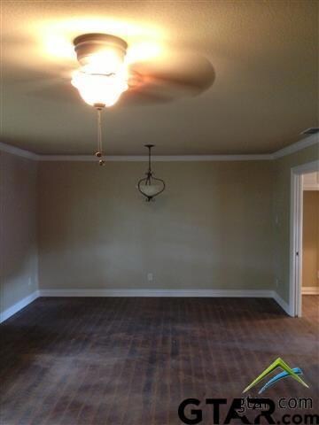 2816 Bateman Ave, Tyler, TX 75701 - photo 2