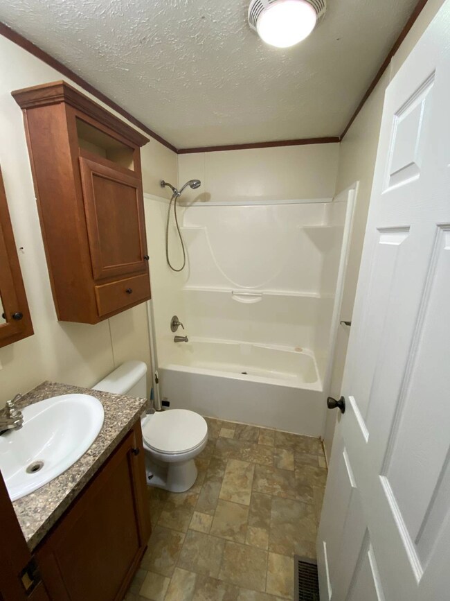 1907 Borman Ct unit 92, Milford, MI 48381 - photo 6