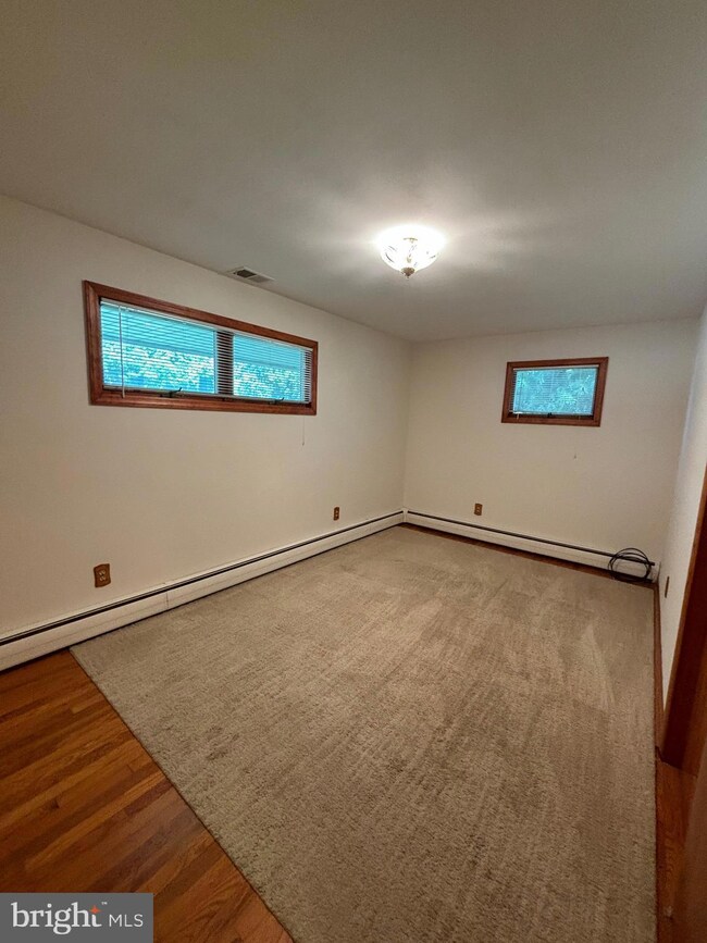 141 Klee Mill Rd, Sykesville, MD 21784 - photo 6