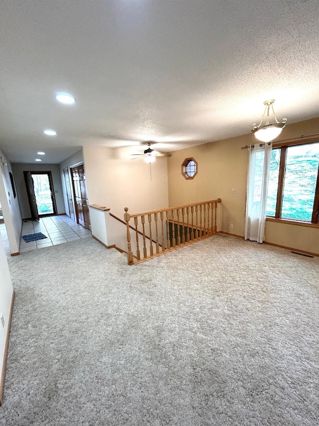 2362 Woodridge Rd, Decorah, IA 52101 - photo 4