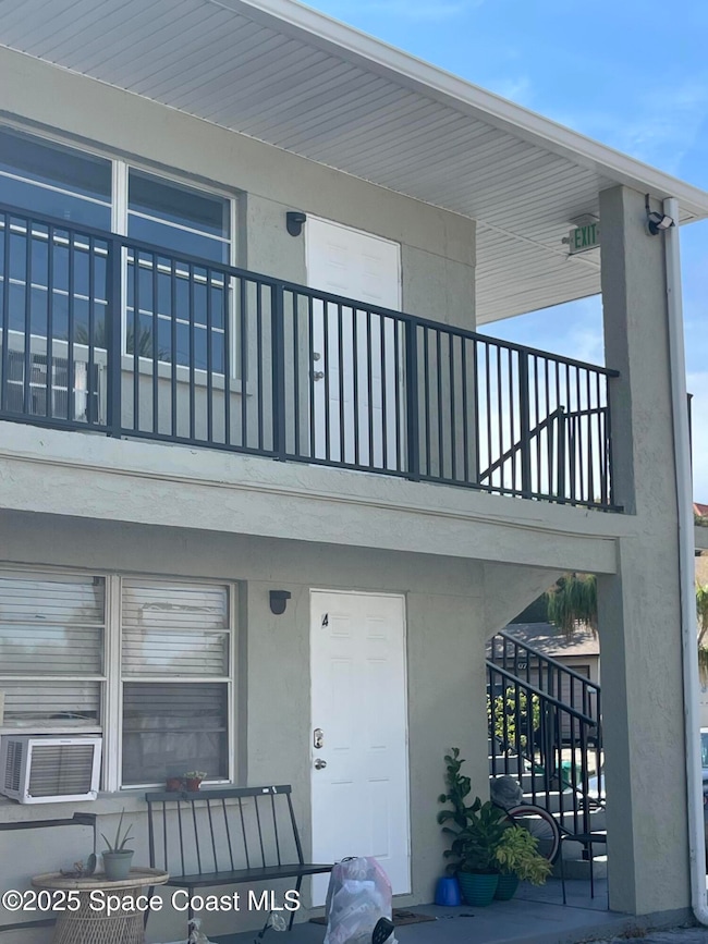 6100 Ridgewood Ave unit 6, Cocoa Beach, FL 32931 - photo 2