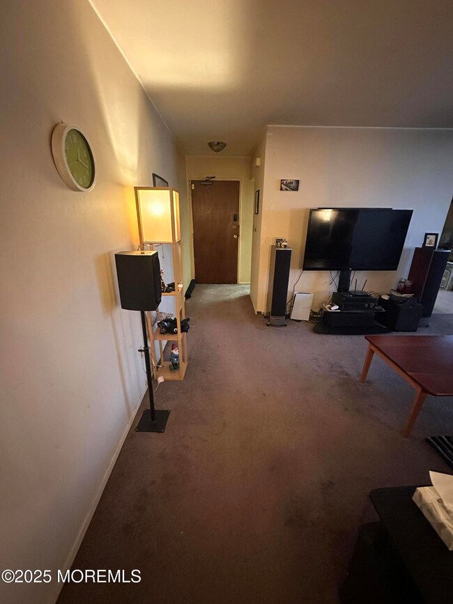 70 Stonehurst Blvd unit A, Freehold, NJ 07728 - photo 5