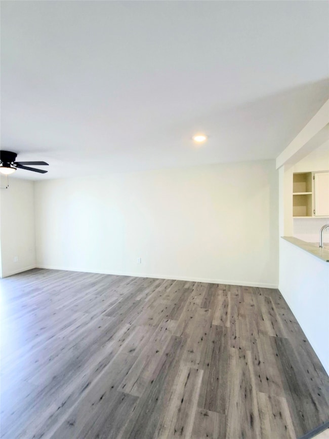 500 Tiki Dr unit 107B, Galveston, TX 77554 - photo 5