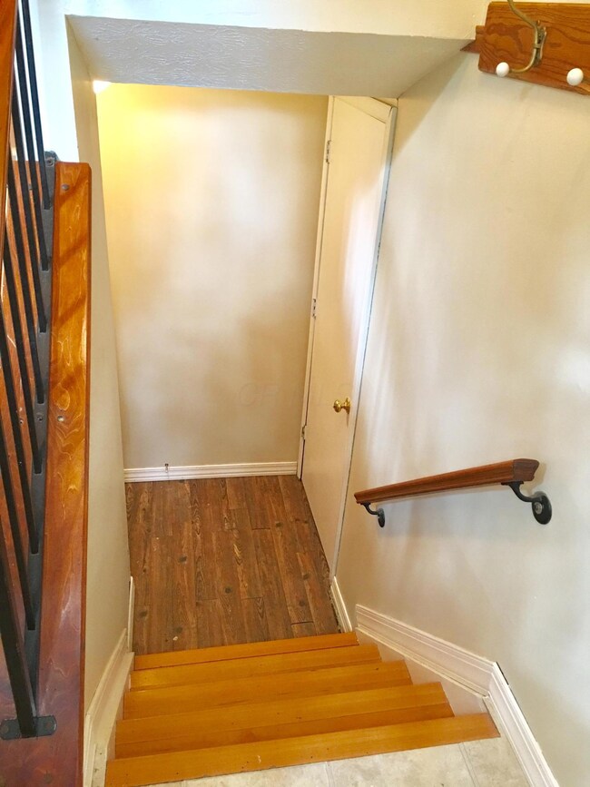 4982 Silverton Dr, Columbus, OH 43232 - photo 6