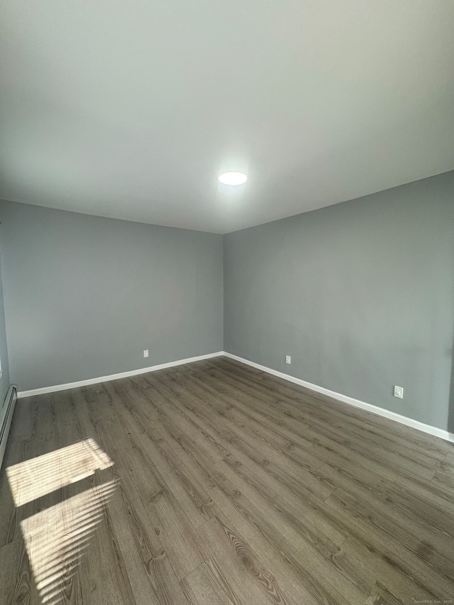 290 Orange St unit 1, Waterbury, CT 06704 - photo 4