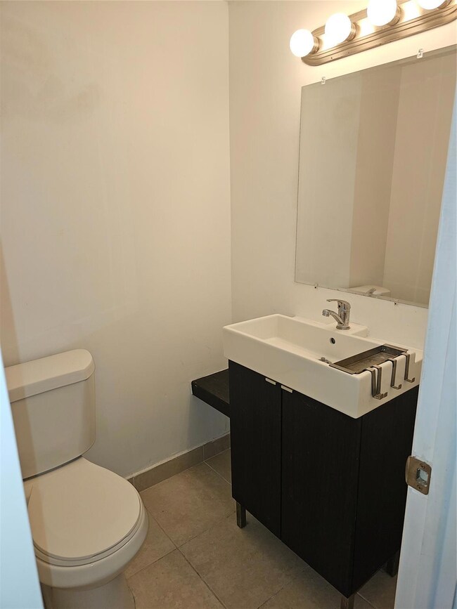 Arlen House unit 1717, Sunny Isles Beach, FL 33160 - photo 4