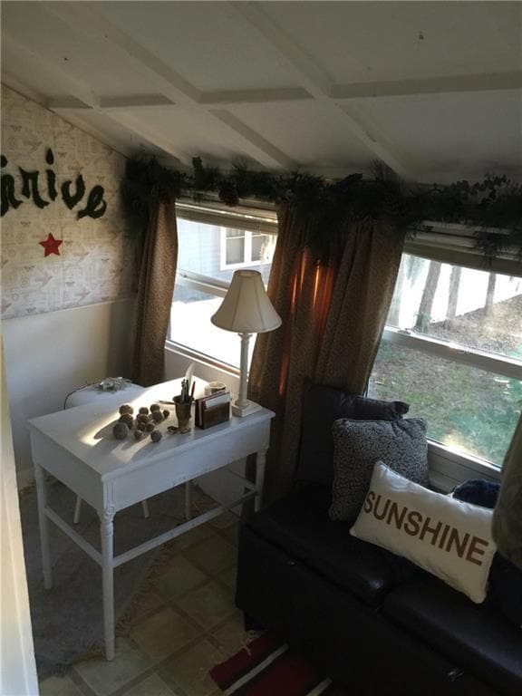 1064 11th Ave N unit Up, Saint Petersburg, FL 33705 - photo 4