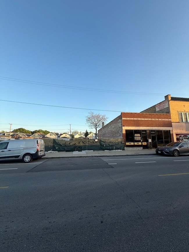 5921 W Lawrence Ave, Chicago, IL 60630 - photo 2