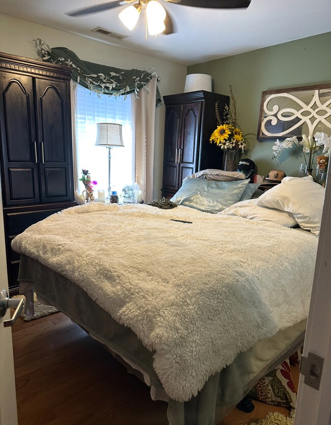 unlisted-address, Berwyn, IL 60402 - photo 4