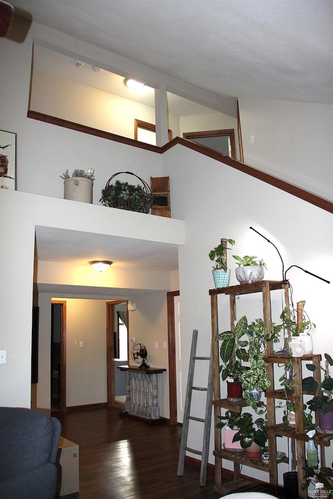 8900 Butterfly Ln, Manhattan, KS 66502 - photo 4