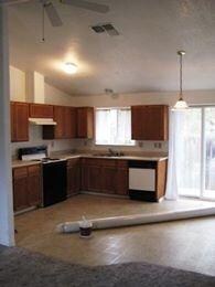 1131 SW Central Ave, Grants Pass, OR 97526 - photo 4