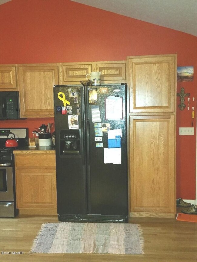 1067 Marsh Rd, Plainwell, MI 49080 - photo 6