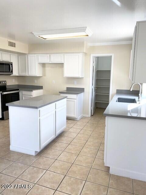 antony joseph kitchen