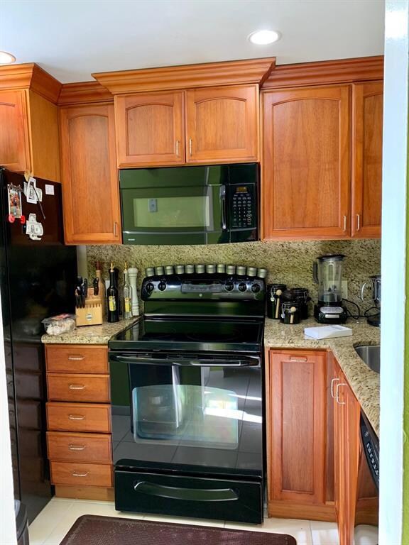 427 N Cypress 2 patio