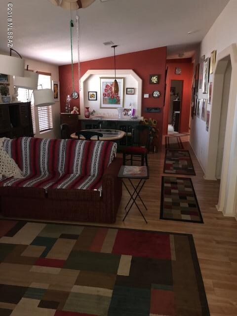 3478 Goldleaf Living Room (1)