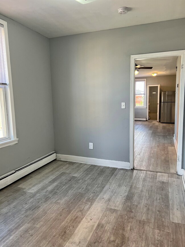 74 Cambridge Ave unit 3, Jersey City, NJ 07307 - photo 6