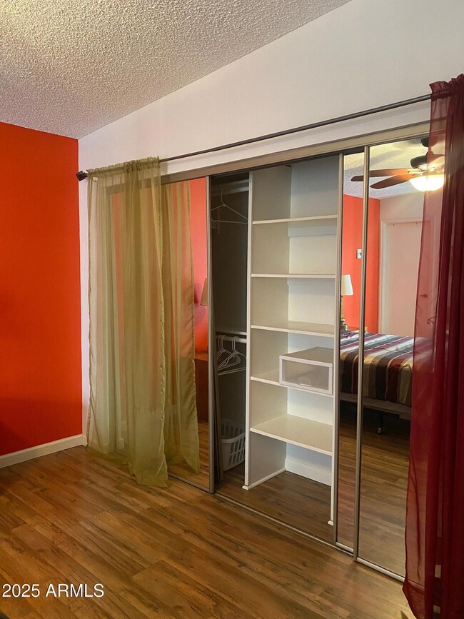 Closet Space mbedroom