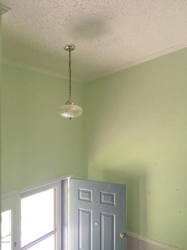 279 Water Forest Dr unit 12, Dingmans Ferry, PA 18328 - photo 5