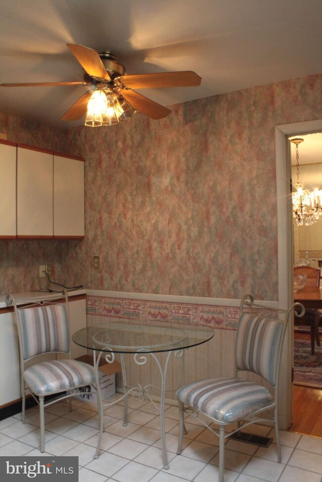 212 E Timonium Rd, Lutherville Timonium, MD 21093 - photo 7