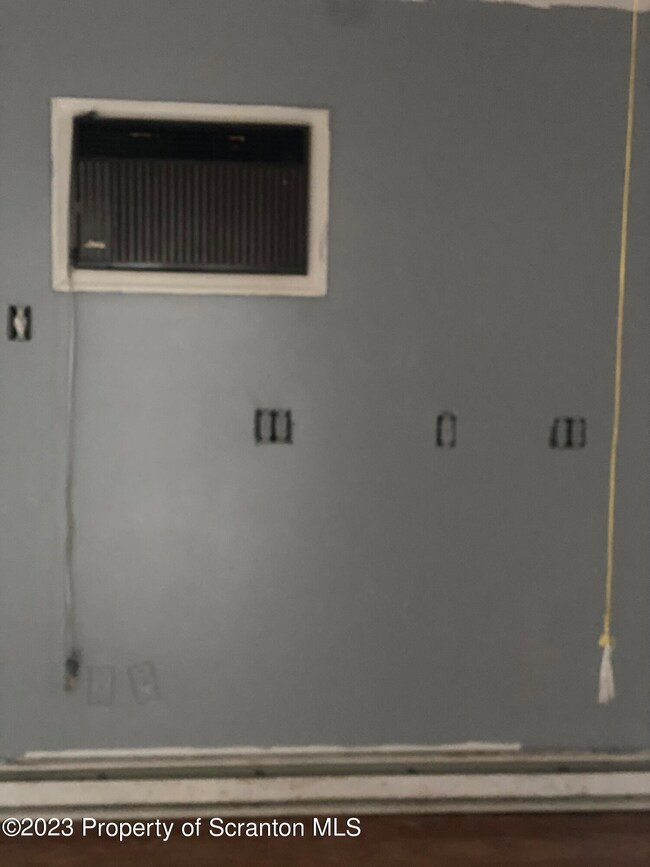 808 Apt C Main St, Dickson City, PA 18519 - photo 6