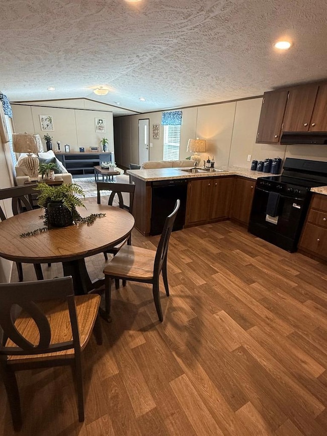 95 Azalea St, Morven, GA 31638 - photo 6