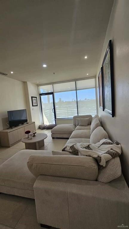 813 Travis St unit 210, Mission, TX 78572 - photo 4