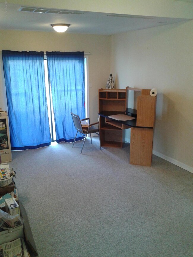 136 Jackson F