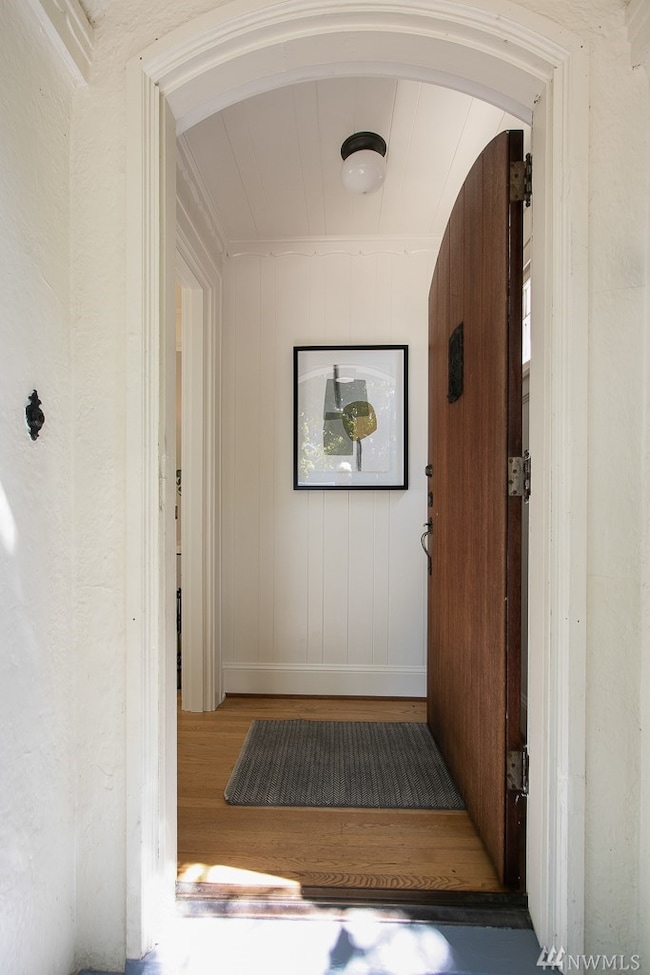 1110 W Raye St, Seattle, WA 98119 - photo 5