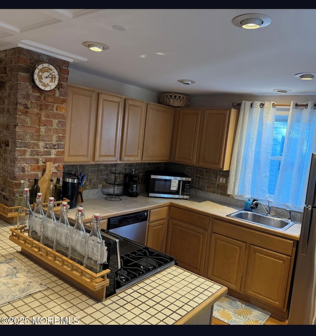 1302 Comstock St, Asbury Park, NJ 07712 - photo 5