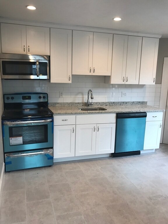 220 Dorchester St unit 2, South Boston, MA 02127 - photo 2