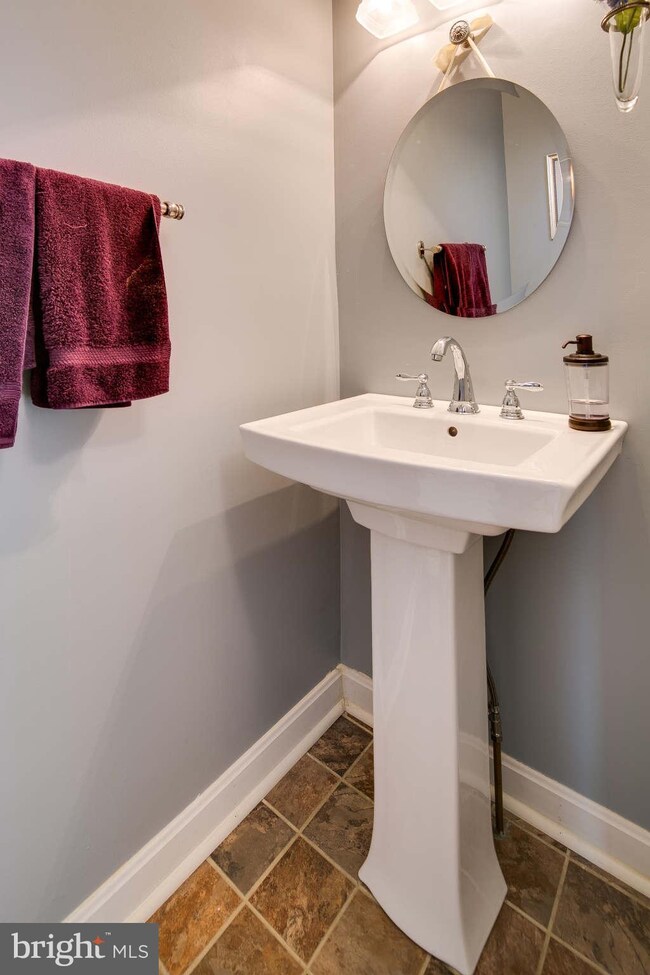 84 English Run Cir, Sparks Glencoe, MD 21152 - photo 4