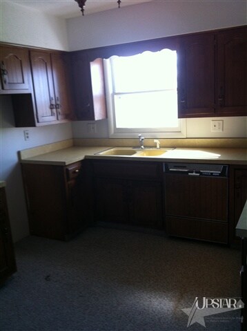 this is the uptairs kitchen