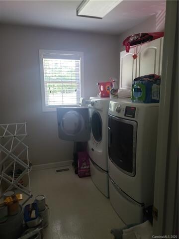 1414 Stonebriar Ln, Clover, SC 29710 - photo 5