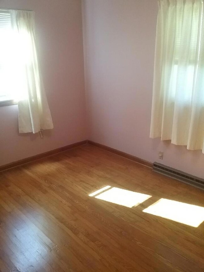 1133 Jefferson St, Bucyrus, OH 44820 - photo 6