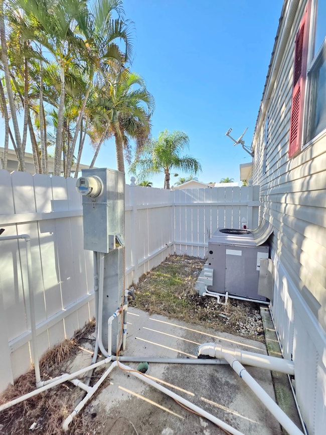 12330 SE 138th Ave unit 150, Okeechobee, FL 34974 - photo 7