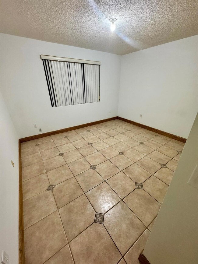 9189 Fontainebleau Blvd unit 502, Miami, FL 33172 - photo 3