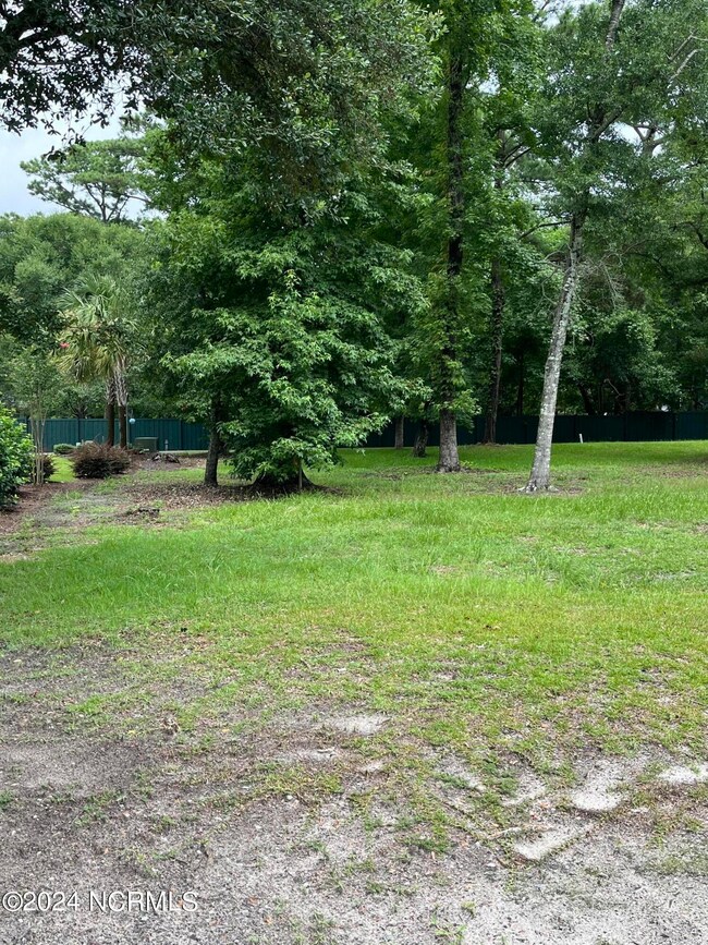 9118 E Lake, Calabash, NC 28467 - photo 4