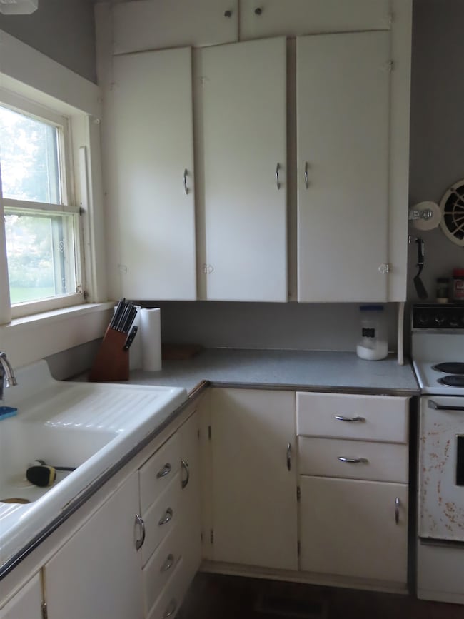 475 N 12th St, David City, NE 68632 - photo 3