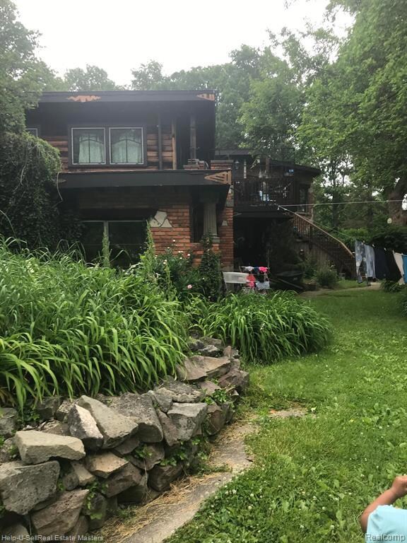 rear of home from the west side