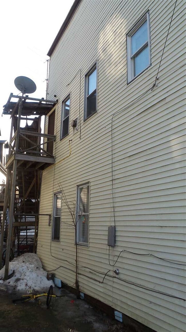 4 Depot St, Pittsfield, NH 03263 - photo 7