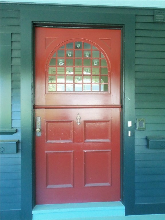 75 Kay St unit 3, Newport, RI 02840 - photo 2